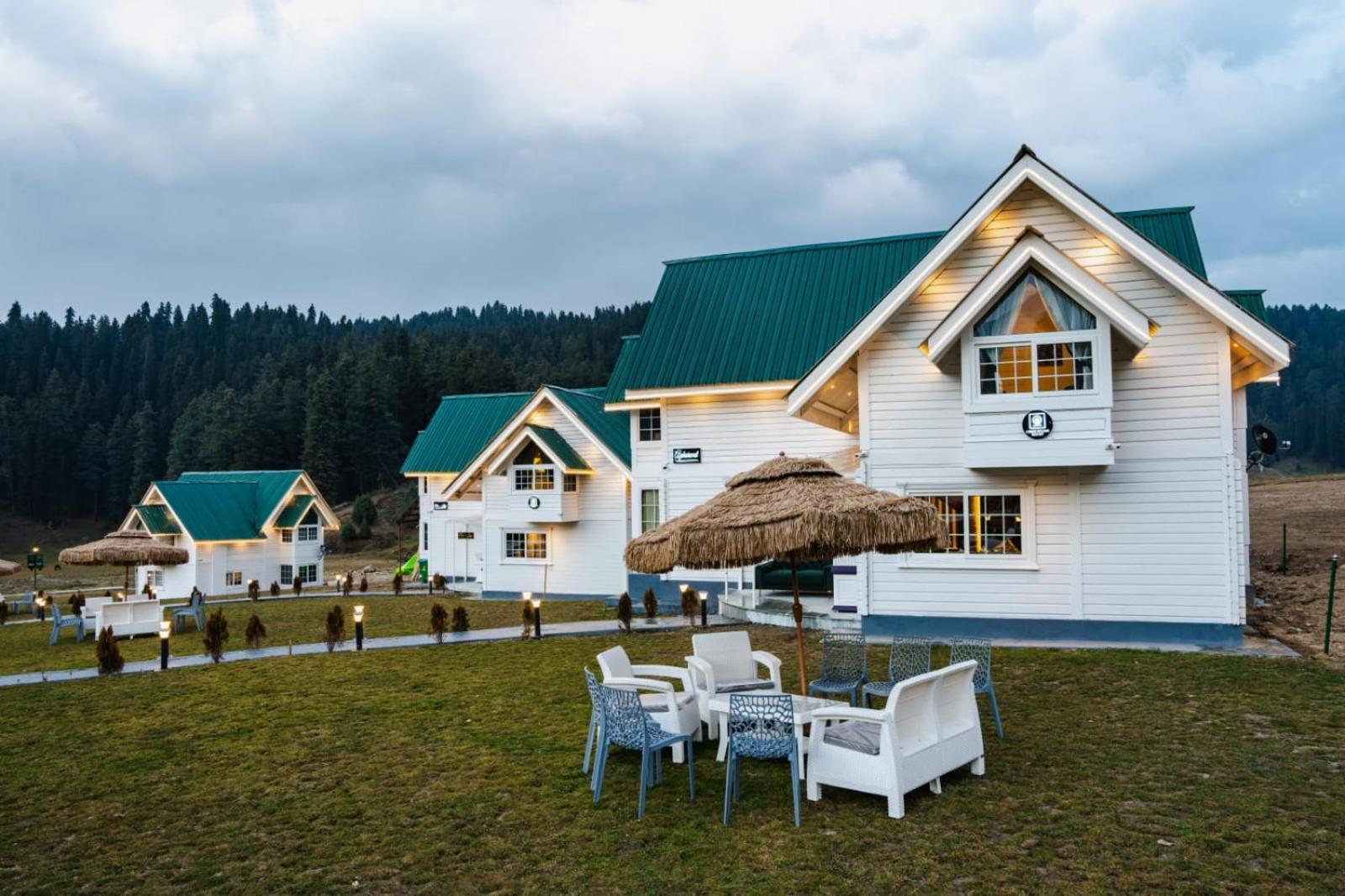 Green Rooms Resort Gulmarg Exterior foto